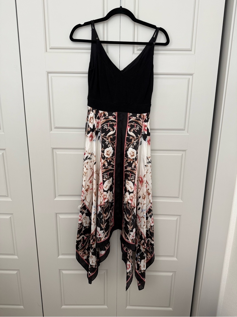 White House Black Market Black & Floral Asymmetrical Dress 00